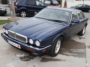 JAGUAR Serie XJ SOVEREIGN 4.0 4p.