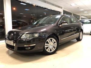 VOLKSWAGEN Passat 2.0 TDI 140cv DPF DSG Highline 4p.