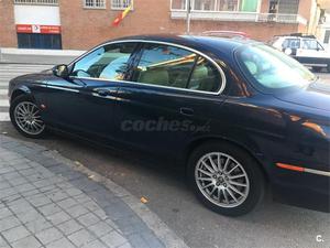 JAGUAR S-Type 2.7D V6 Executive 4p.