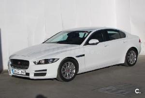 JAGUAR XE 2.0 AJ200D Diesel Auto RWD XE Pure 4p.