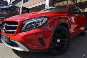 MERCEDES-BENZ Clase GLA GLA 220 d 4MATIC Urban 5p.