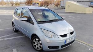 MITSUBISHI Colt v Invite 5p.