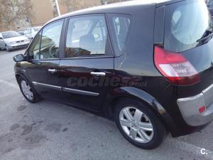 RENAULT Scenic CONFORT AUTHENTIQUE 1.9DCI 5p.