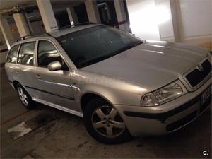 SKODA Octavia 1.9 TDi Elegance Combi 110CV 5p.