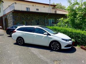 TOYOTA Auris H Feel Touring Sports 5p.