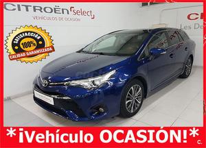 TOYOTA Avensis 150D Executive Cross Sport 5p.