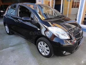 TOYOTA Yaris 1.0 VVTI Live 5p.