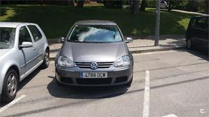 VOLKSWAGEN Golf 1.6 FSI Highline 5p.