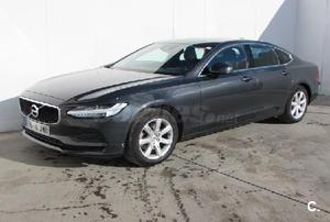 VOLVO S D4 Momentum 4p.