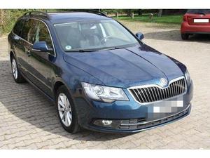 SKODA Superb Combi 1.6 TDI CR Active Greenline 5p.