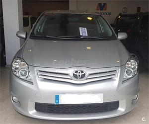 TOYOTA Auris 1.6 VVTi Dual Luna Plus 5p.