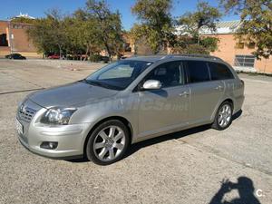 TOYOTA Avensis 2.0 D4D EXECUTIVE 4p.