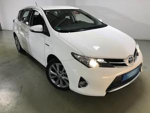 Toyota Auris Hybrid Active