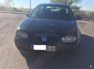 VOLKSWAGEN Golf 1.9 TDi Advance 110CV 5p.