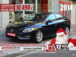 VOLVO S D4 Momentum 4p.