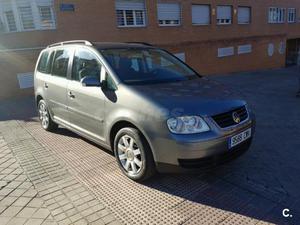 VOLKSWAGEN Touran 2.0 TDI DSG HIGHLINE 5p.