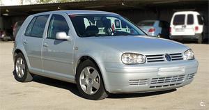 VOLKSWAGEN Golf 1.6 HIGHLINE 5p.