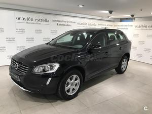 VOLVO XC D3 Kinetic 5p.