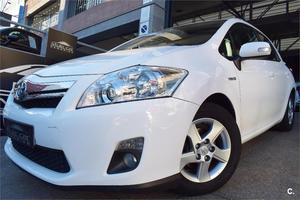 TOYOTA Auris 1.8 Hibrido Active 5p.