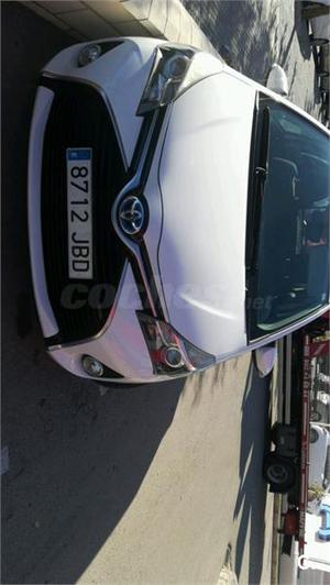 TOYOTA Yaris Hybrid Active 5p.