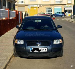 VOLKSWAGEN Passat 1.9 TDi Highline 130CV 4p.