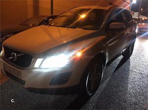 VOLVO XC60 D5 AWD Momentum Auto 5p.