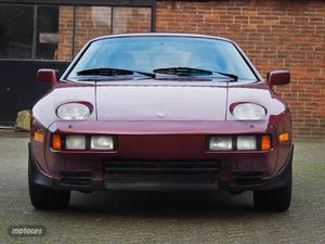 Porsche 928