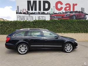 SKODA Superb Combi 2.0 TDI PD 140cv DPF DSG Exclusive 5p.