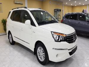 SSANGYONG Rodius D22T 178cv Premium 5p.