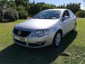 VOLKSWAGEN Passat 2.0 TDI 140cv DPF Advance 4p.