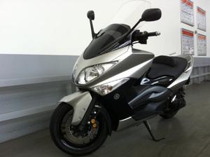 Yamaha T-Max 500