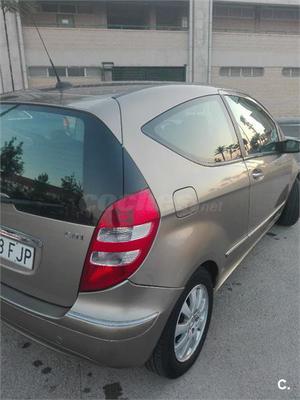 MERCEDES-BENZ Clase A A 160 CDI ELEGANCE 3p.