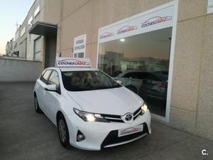 TOYOTA Auris 90D Active 5p.