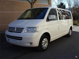 VOLKSWAGEN Caravelle Largo 2.5 TDI 130cv Trendline 4p.