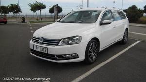 VOLKSWAGEN PASSAT VARIANT 2.0 TDI 140 DSG ADVANCE BM TECH,