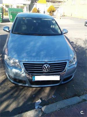 VOLKSWAGEN Passat 2.0 TDI 140cv Advance 4p.