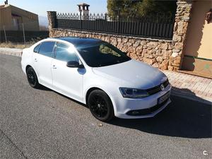 VOLKSWAGEN Jetta 1.6 TDI 105cv Sport 4p.