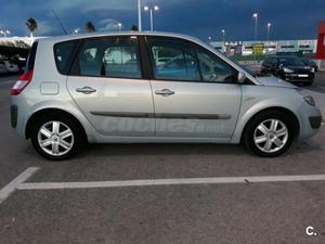 RENAULT Scenic CONFORT AUTHENTIQUE 1.5DCI80 5p.