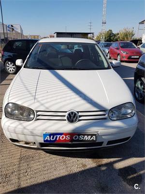 VOLKSWAGEN Golf 1.6 HIGHLINE 5p.