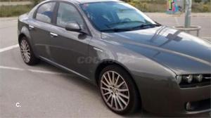 ALFA ROMEO  JTD 16v Distinctive 4p.