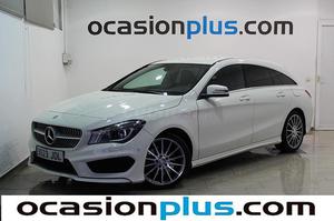 MERCEDES-BENZ Clase CLA CLA 220 CDI Aut. AMG Line Shooting