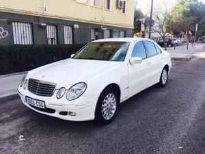 MERCEDES-BENZ Clase E E 220 CDI ELEGANCE 4p.