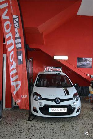 RENAULT Twingo Night and Day v 75 3p.