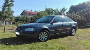 VOLKSWAGEN Passat 1.9 TDi Edition 100CV 4p.