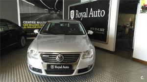 VOLKSWAGEN Passat Variant 1.9 TDI 105cv Bluemotion 5p.