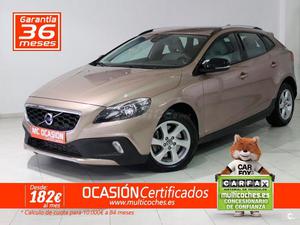 VOLVO V40 Cross Country 2.0 D3 Momentum 5p.