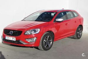 VOLVO XC D4 RDesign Momentum Auto 5p.