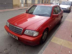 MERCEDES-BENZ Clase C C 220 CDI CLASSIC 4p.