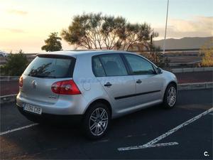 VOLKSWAGEN Golf 1.6 FSI Highline 5p.