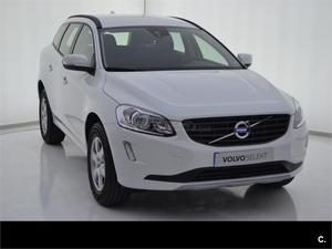 VOLVO XC D3 Kinetic 5p.